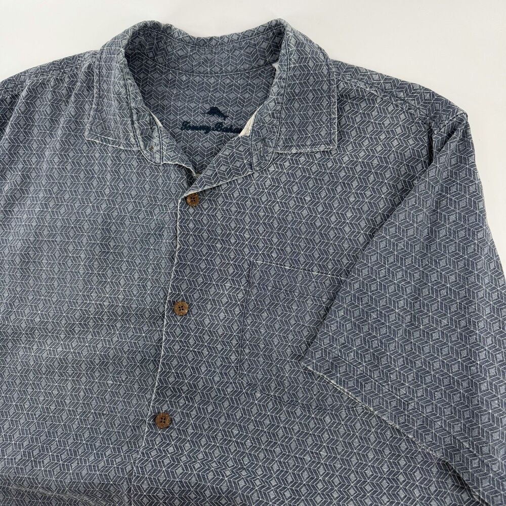 Tommy Bahama Geometric Camp Short Sleeve Button Down Shirt Men XL Blue Silk